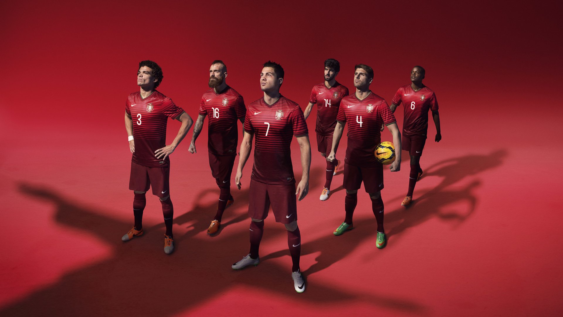 纳达尔关键破发点制胜 鏖战五盘晋级法网半决赛