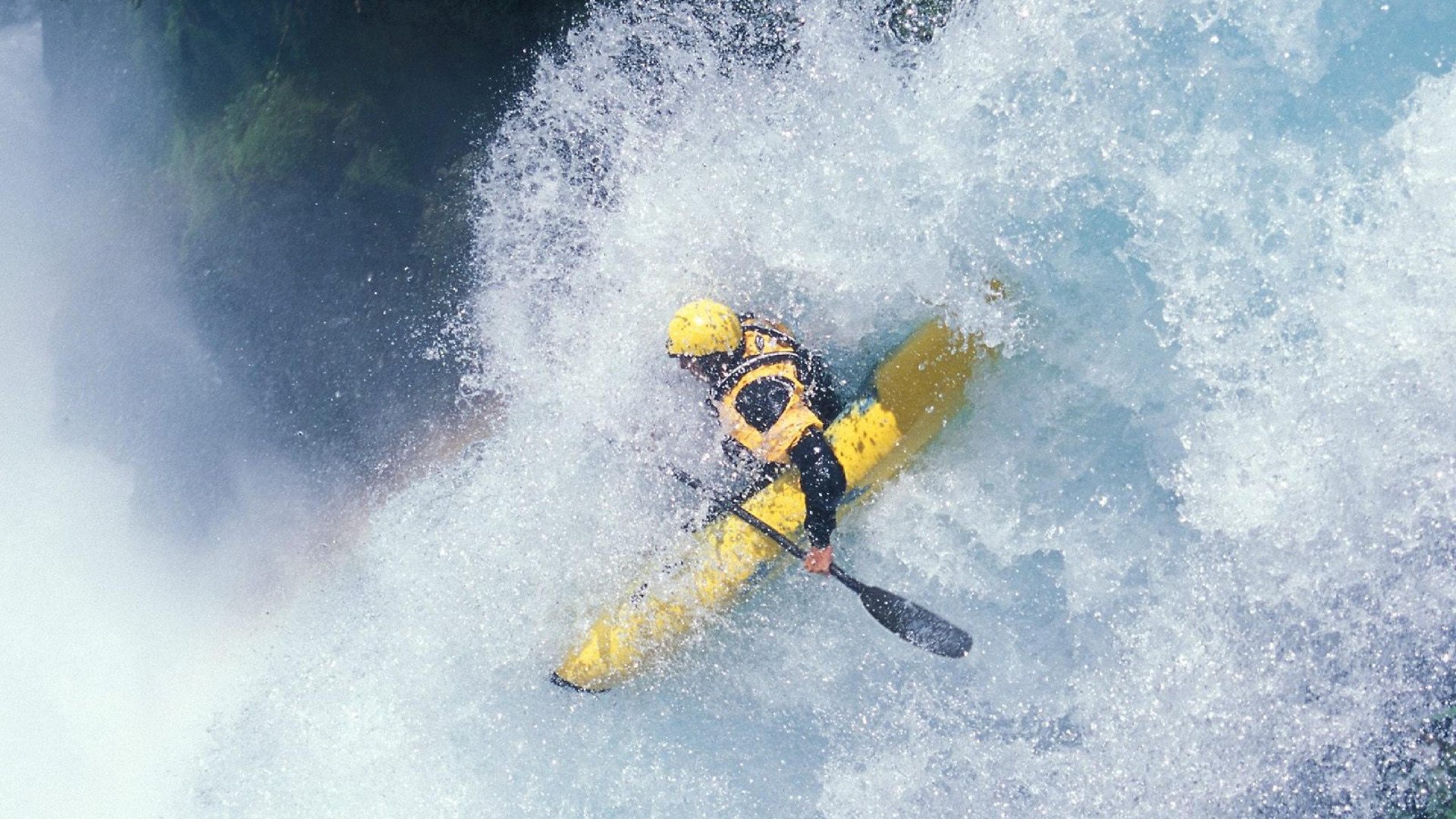 纳达尔鏖战五盘险胜德约科维奇 法网半决赛上演史诗级对决