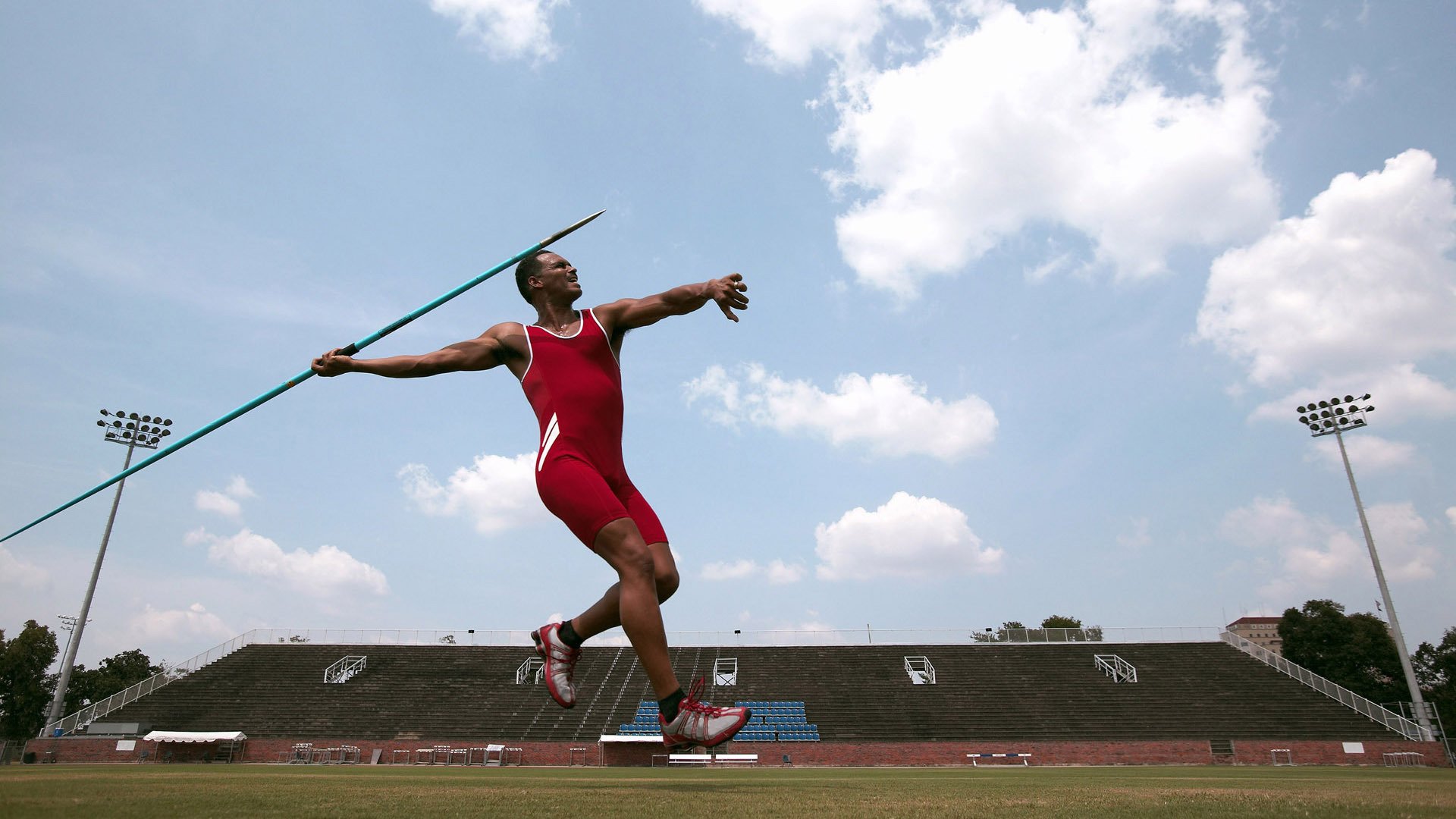 世锦赛巅峰对决，新星闪耀与传统豪强的激烈碰撞