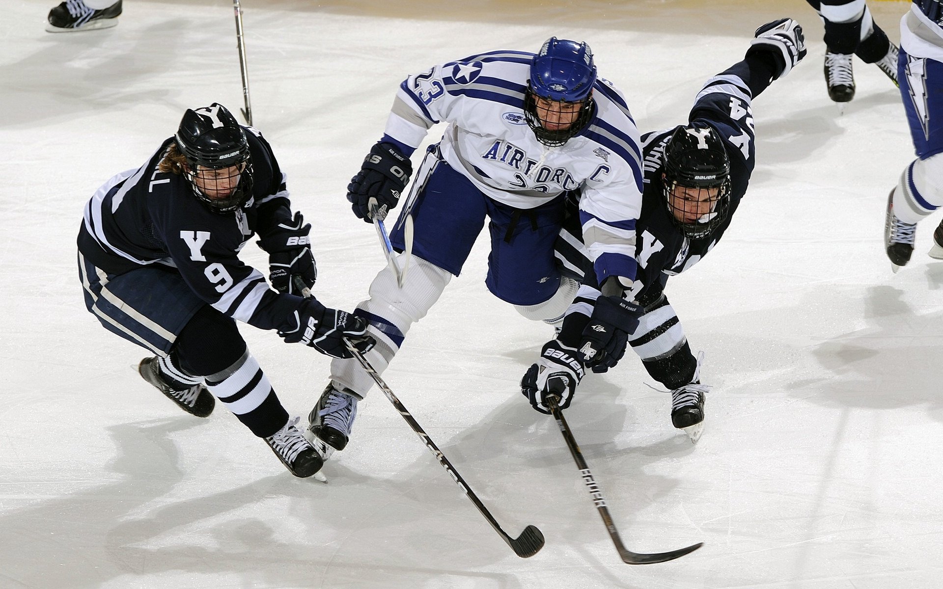 自由式滑雪世界杯中国站落幕，谷爱凌再夺金牌创历史