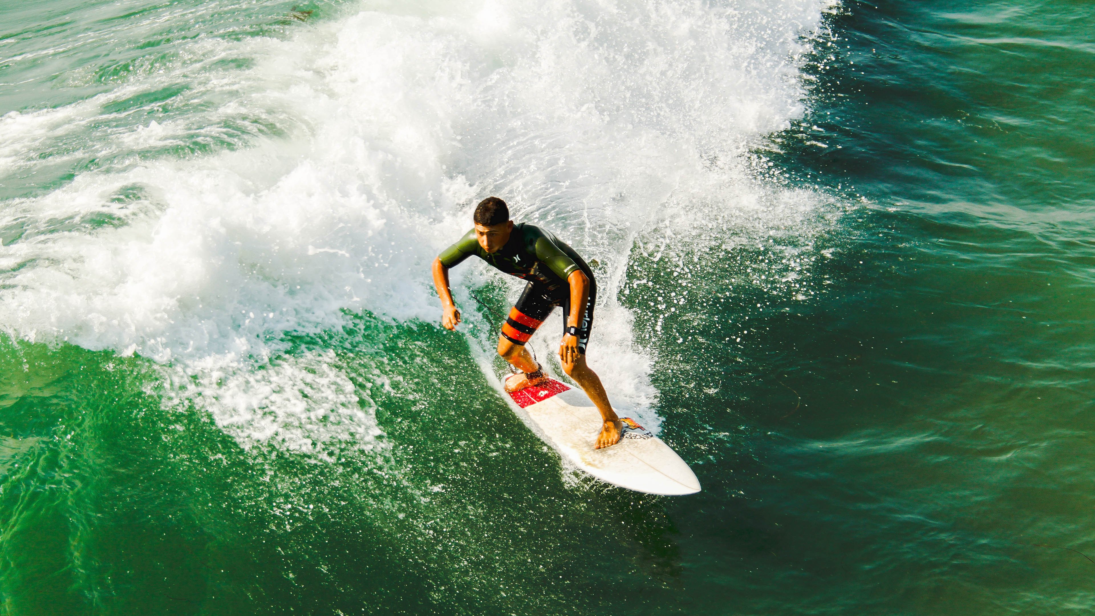 机器人竞赛掀起科技体育新浪潮，全球战队角逐智能巅峰